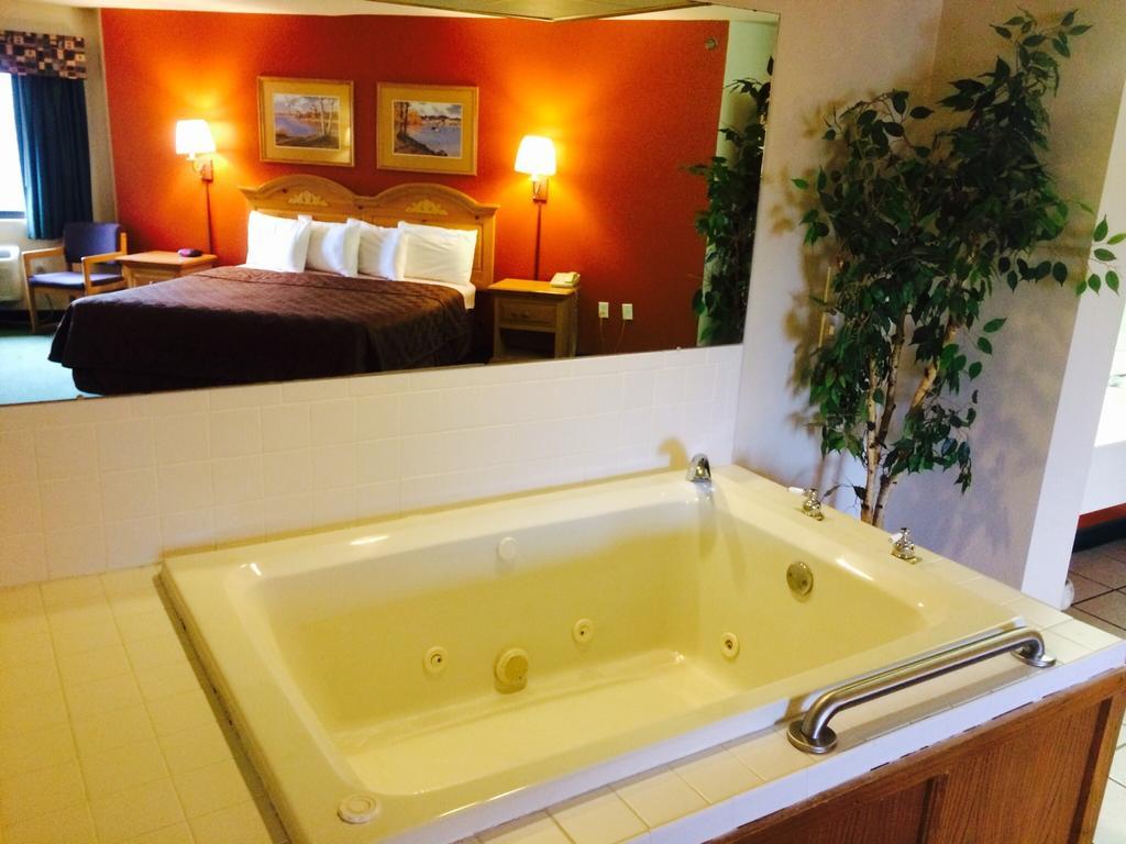 Regency Inn And Suites Stilwell Rom bilde